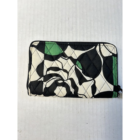 Vera Bradley Zip Around Wallet Clutch Black‎ White Green Floral - Picture 1 of 9